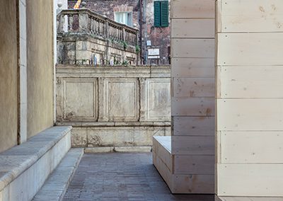 Sotto le Logge del Papa